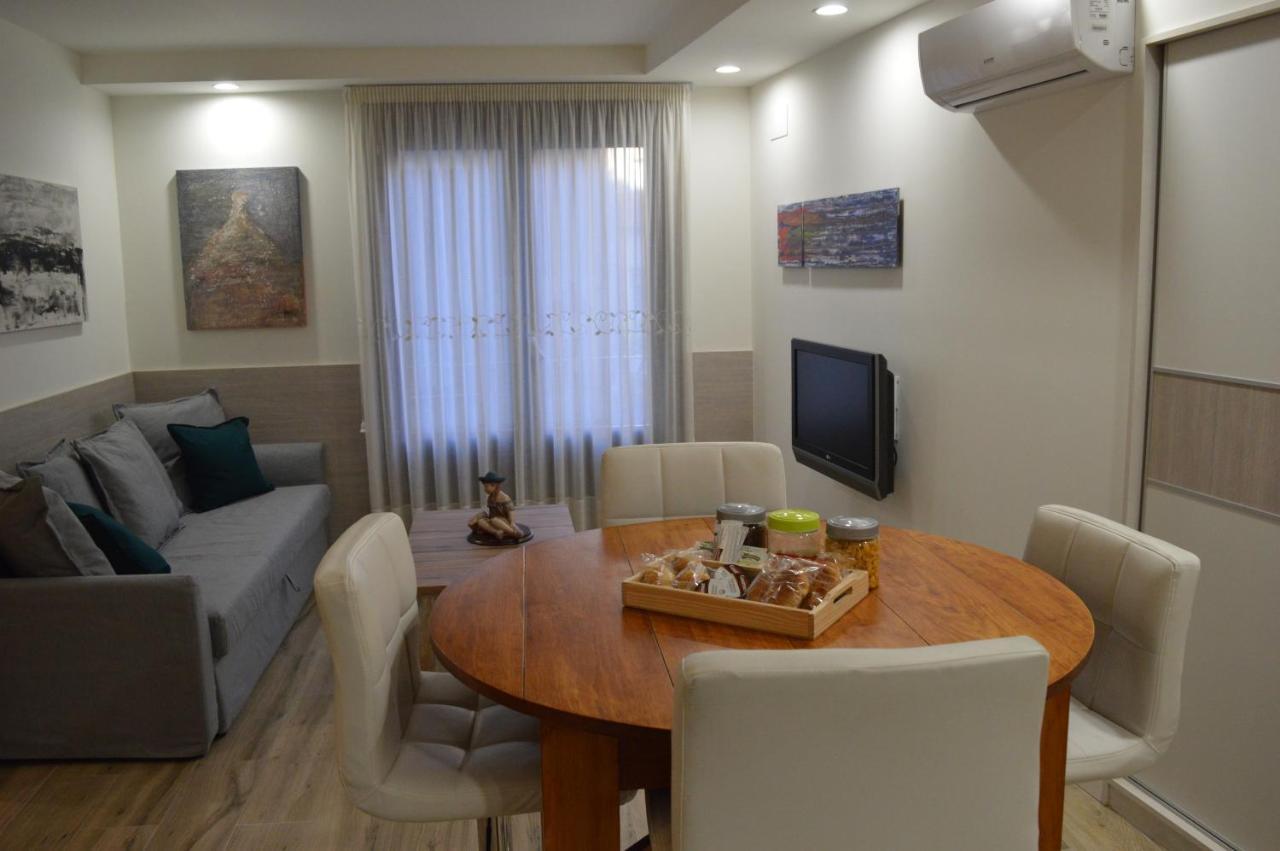 Casa Del Carmen I - Parking Incluido Lägenhet Tudela Exteriör bild